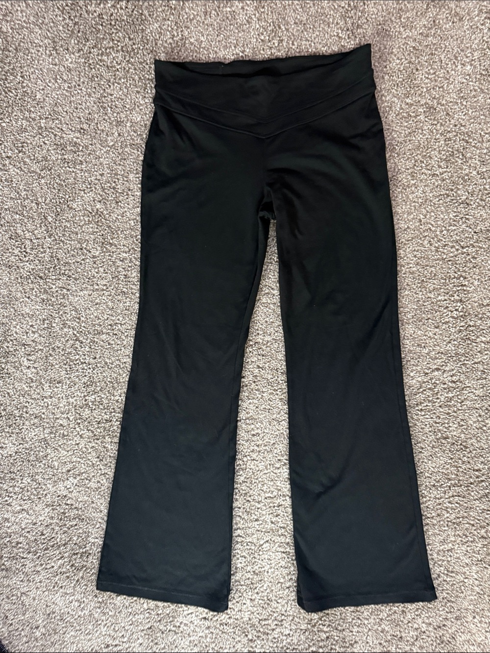 Victoria’s Secret VSX Women’s Medium Black Flare Yoga Pants Activewear